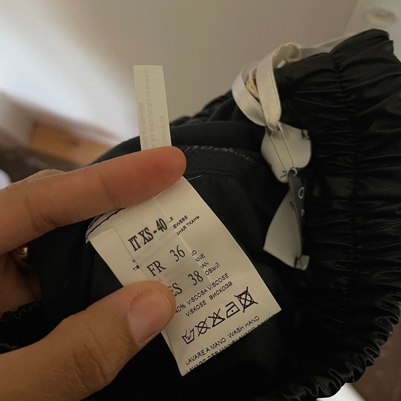 Brand New with Tags KAOS super soft faux leather pants with elastic waistband - Picture 4 of 6